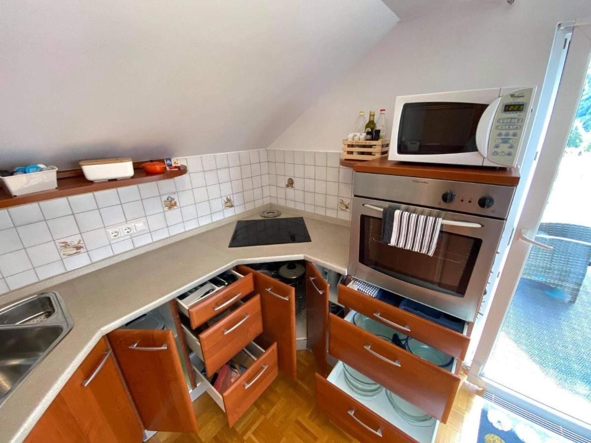 Apartment Kranj - Huge Terrace, Free P, Wi - Fi, Ac Eksteriør bilde