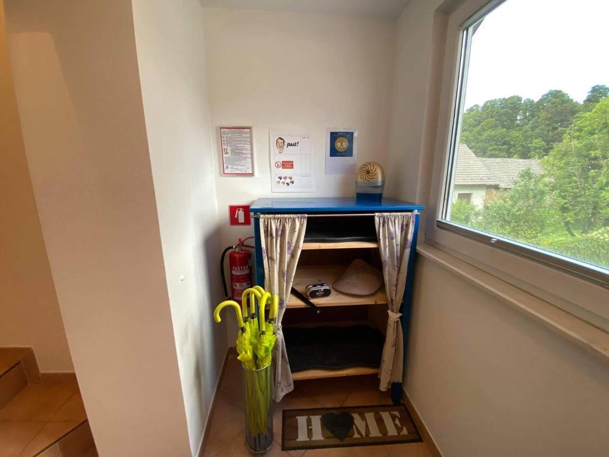 Apartment Kranj - Huge Terrace, Free P, Wi - Fi, Ac Eksteriør bilde